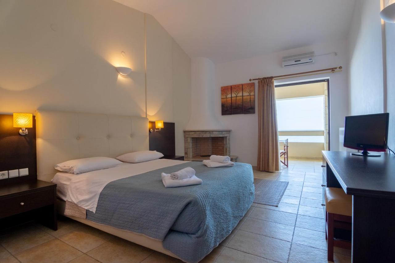 Casa Laios Hotel Paralia Chiliadou Екстериор снимка