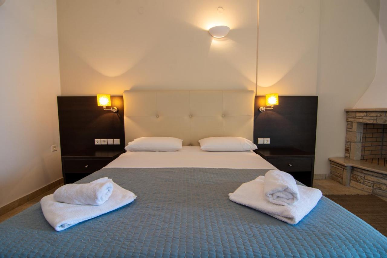 Casa Laios Hotel Paralia Chiliadou Екстериор снимка