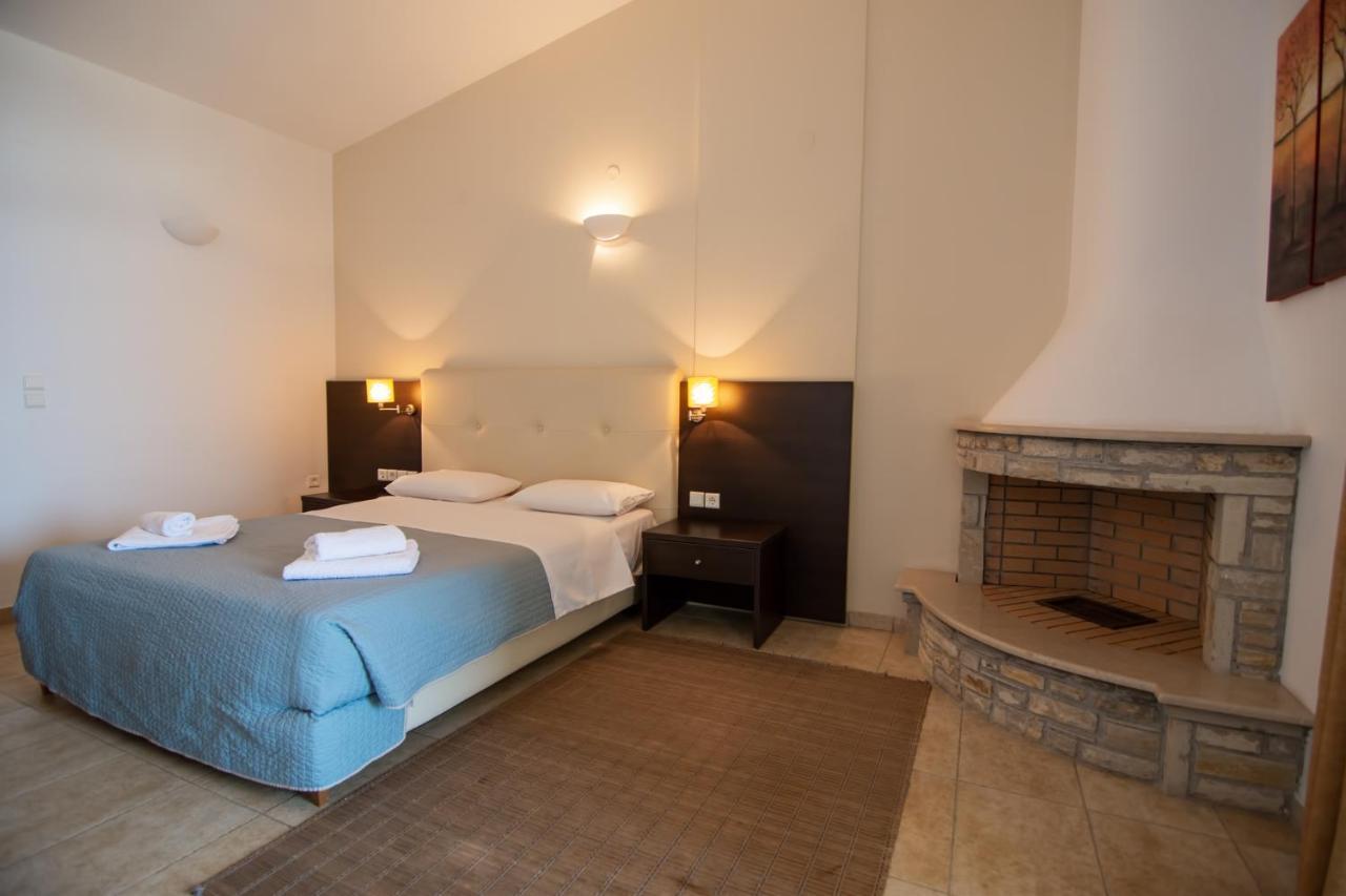 Casa Laios Hotel Paralia Chiliadou Екстериор снимка
